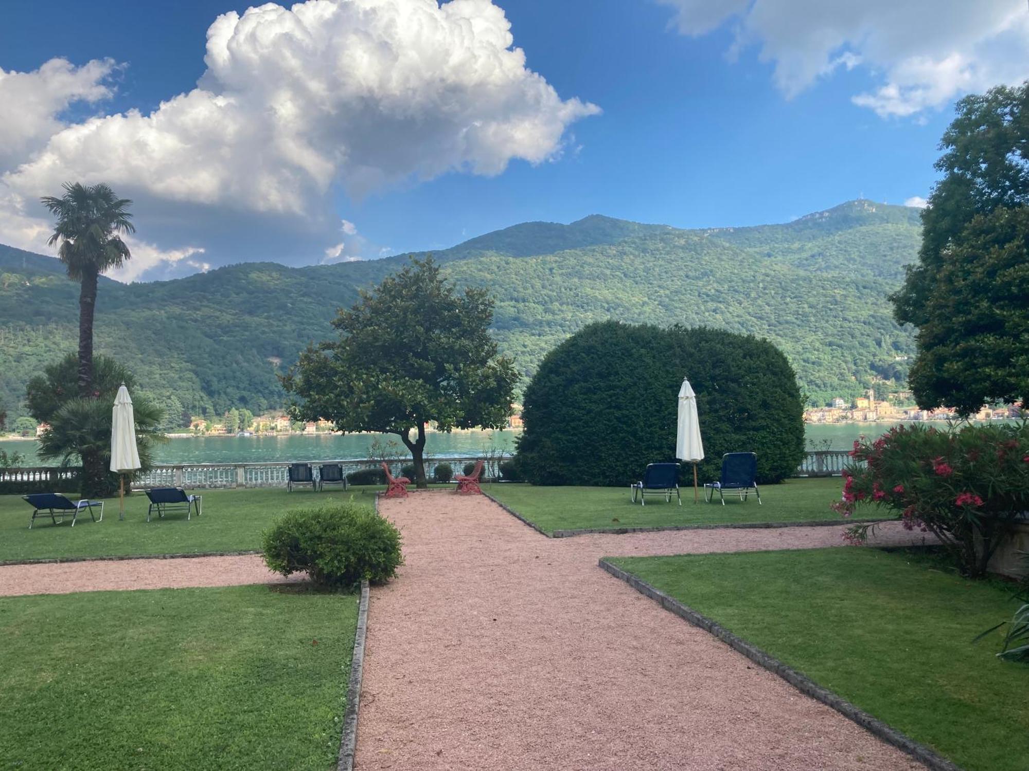Ville Lago Lugano Porto Ceresio Bagian luar foto